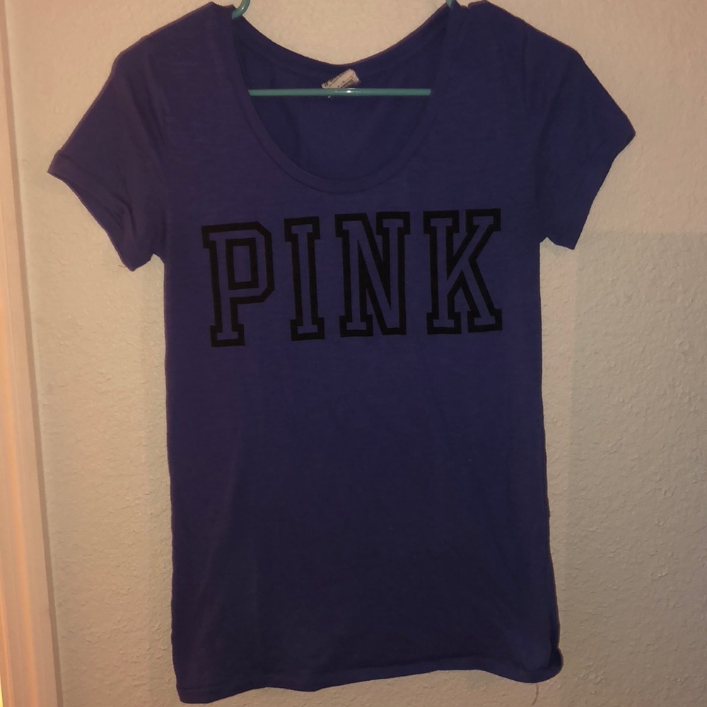 Vs pink tee